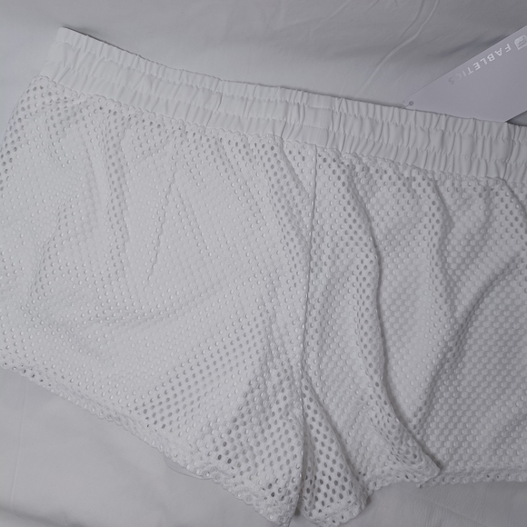 White Textured Shorts - Picture 2 of 5